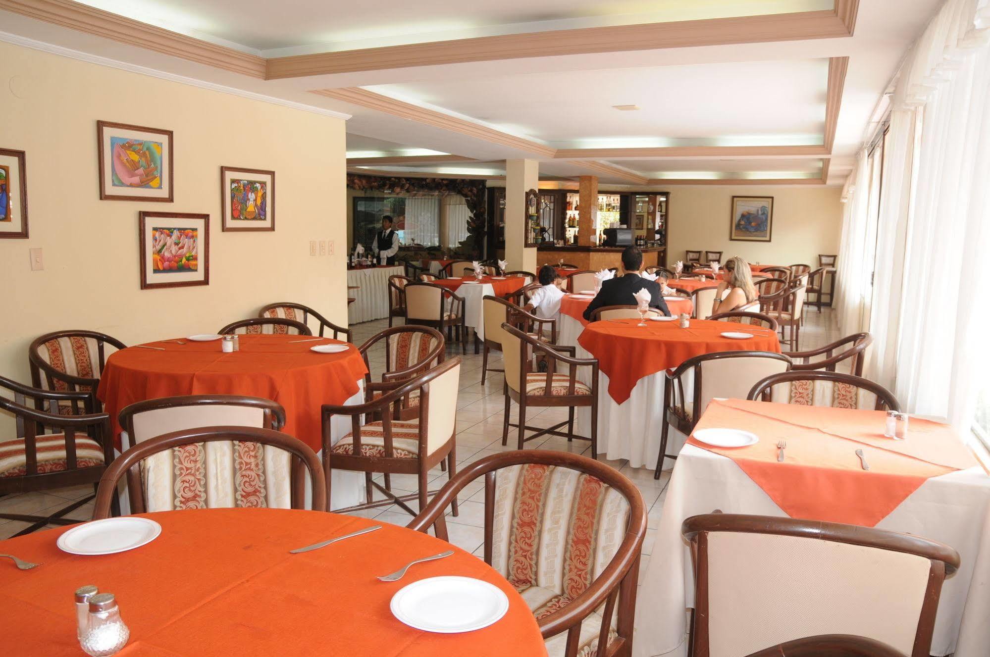 House Inn Apart Hotel Санта-Крус-де-ла-Сьерра Экстерьер фото